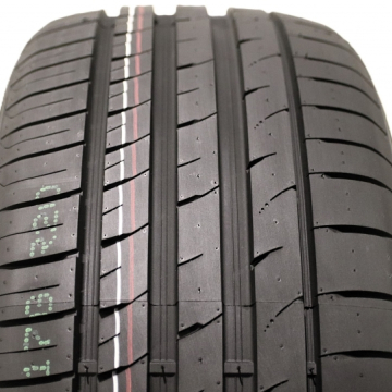 ZMAX WINTERHAWKE II (Rim Fringe Protection) 315/35 R20 V110