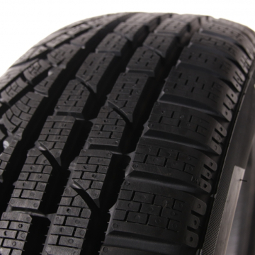 Pirelli Winter sottozero w240 s.ii n2 dot2022 235/40 R18 91V