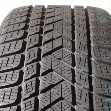 Pirelli Sottozero 3 dot2018 235/40 R18 95V