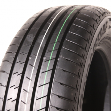 Bridgestone Alenza 001 dot2018-2019 235/45 R20 96W