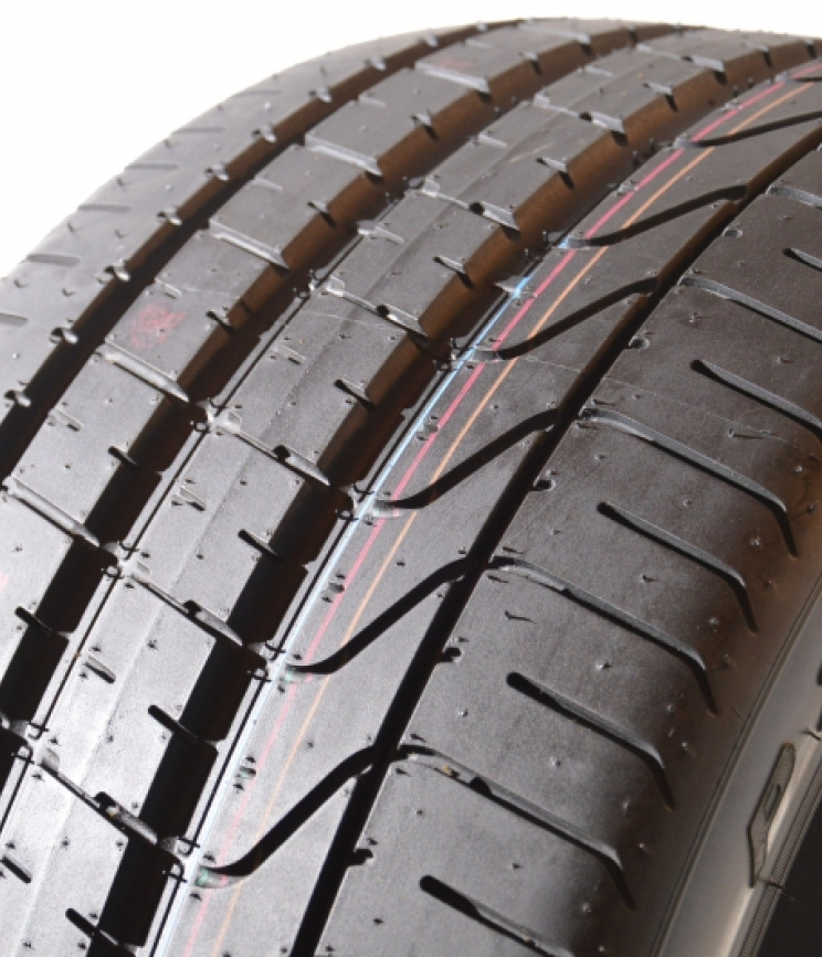 Pirelli Pzero pz3 dot2013-2014 285/35 R20 100Y
