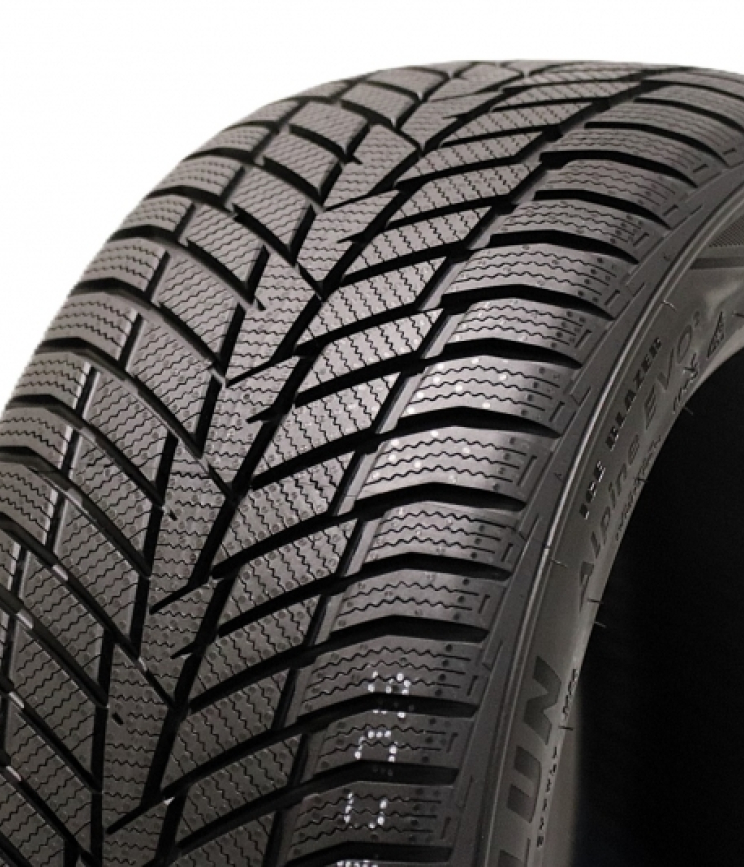 Sailun Iceblazer alpine evo2 215/55 R18 99H