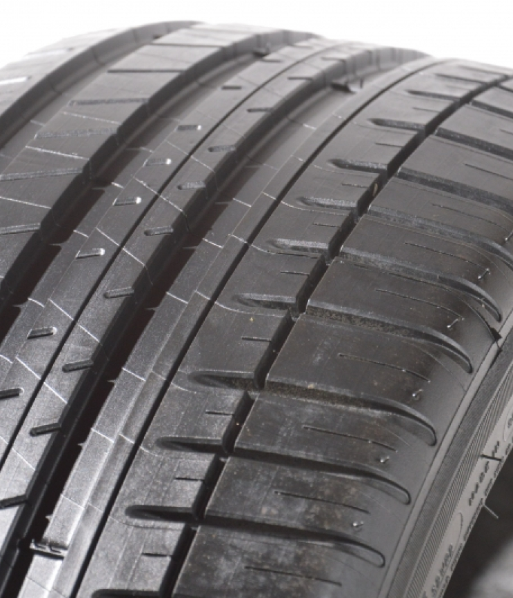 Michelin Pilot sport 3 dot2014 235/45 R18 98Y