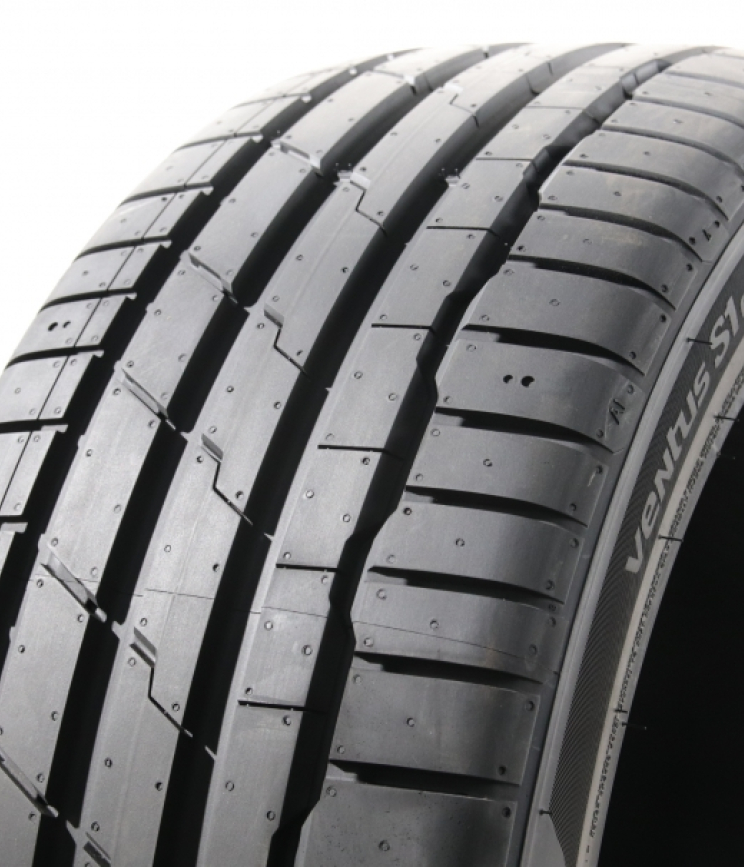 Hankook K127 dot2019 205/55 R17 95W