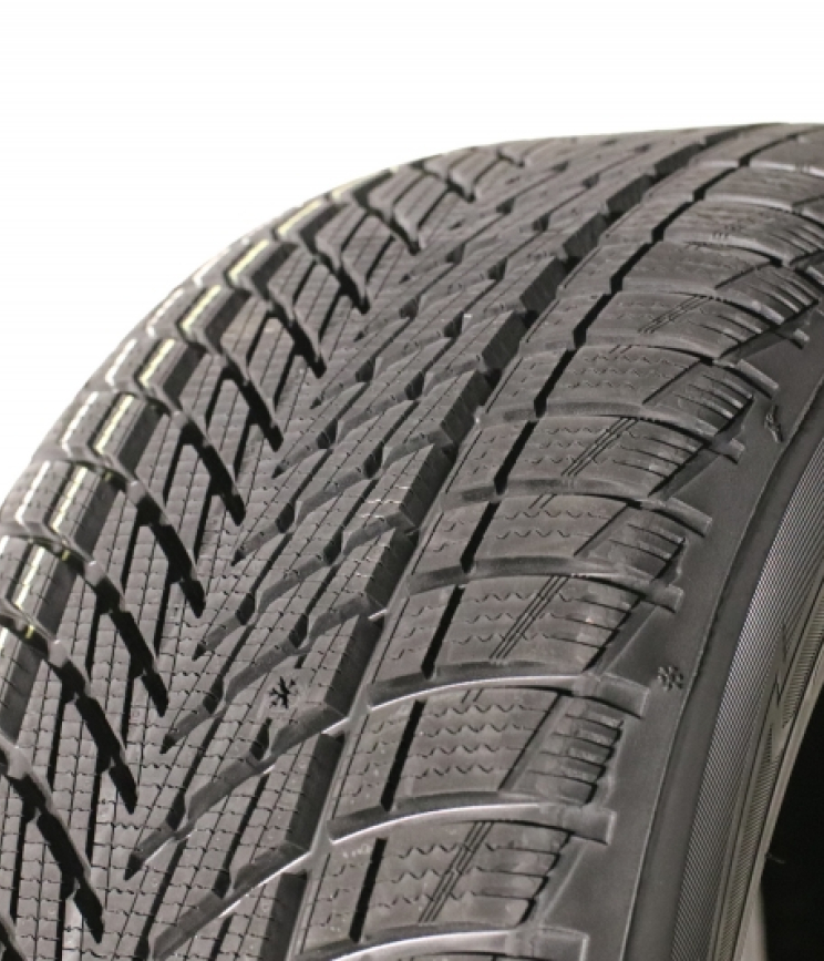 Goodyear Ultra grip performance 3 dot2024 245/45 R18 100V
