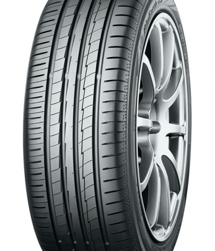 Yokohama Ae50 demo 215/65 R17 99V