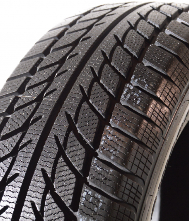 GOODRIDE Snowmaster sw608 215/40 R17 87V