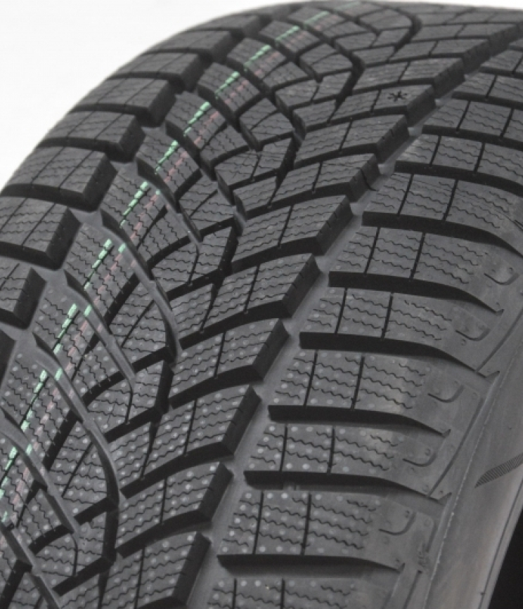 Goodyear Ultragrip performance + dot2022 235/60 R18 103T